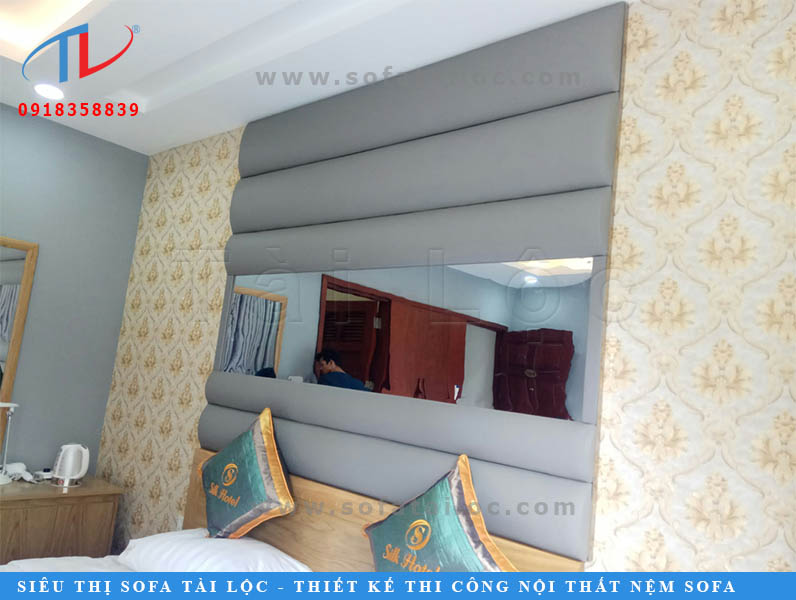 Tấm ốp tường bọc da giúp ngăn tiếng ồn rất tốt, mang đến không gian yên tĩnh, che đi các khuyết điểm về bức tường